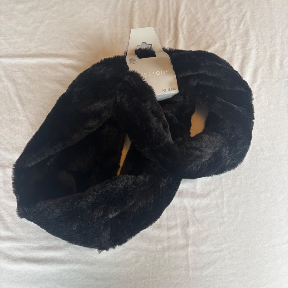 West Loop Womens Faux Fur Infinity Scarf‎ Black One Size Winter Neck Warmer NWT